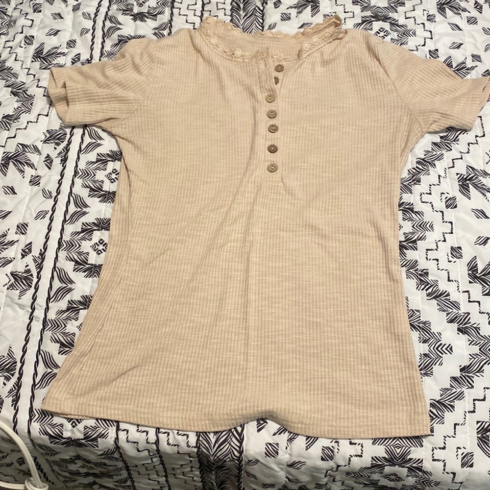 Tan short sleeve blouse